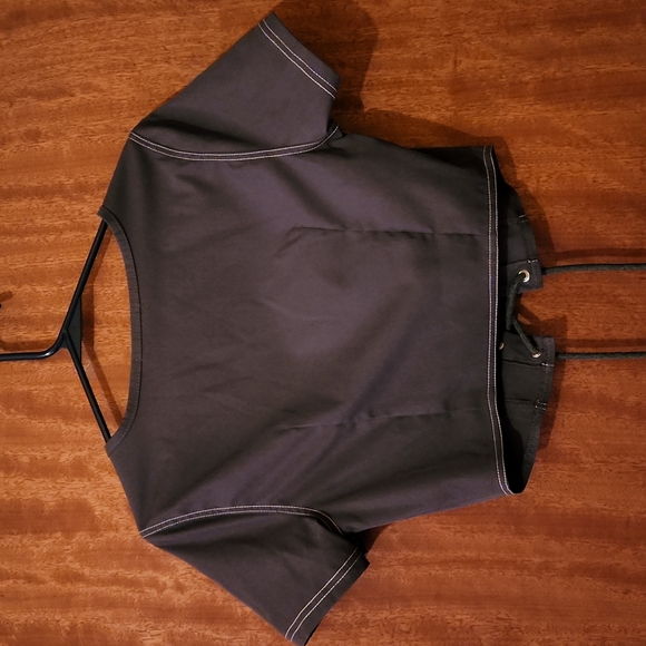 🆕️w/o tags ROMWE CropTop - Picture 4 of 7